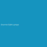 Enorme Stahl-Lampe